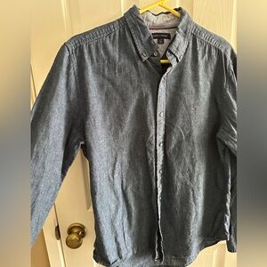 Tommy Hilfiger Denim Button Up
Size Large
